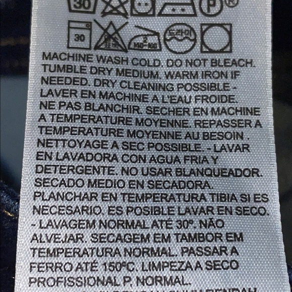 Levi's Indigo Dark Wash Denim Jeans. 711 Skinny.  Size 26. - Picture 7 of 10